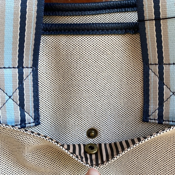 NEW Brouk & Co. Capri Everyday Stripe Tote - Picture 4 of 15